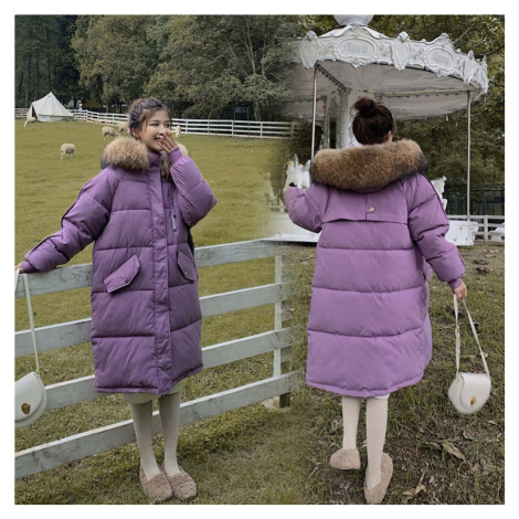 Zimní dlouhá bunda s kapsami zateplená parka s kožešinovým límcem