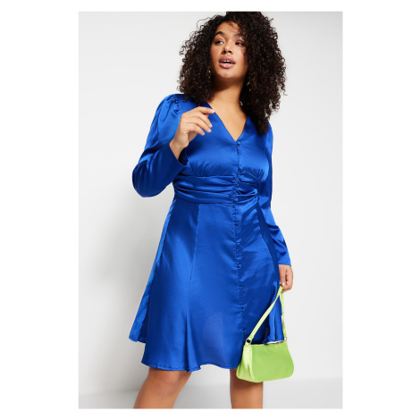 Trendyol Curve Indigo Button Detailní saténové tkané šaty