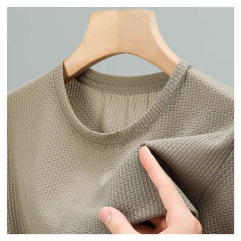Texturované pánské tričko Silk s kulatým výstřihem JFC FASHION