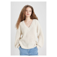 DEFACTO Women Back to School Oversize Fit Wide Pattern V Neck Basic Plain Knitwear Sweater