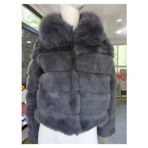 Dámská kožešinová vesta z králičí a liščí kožešiny