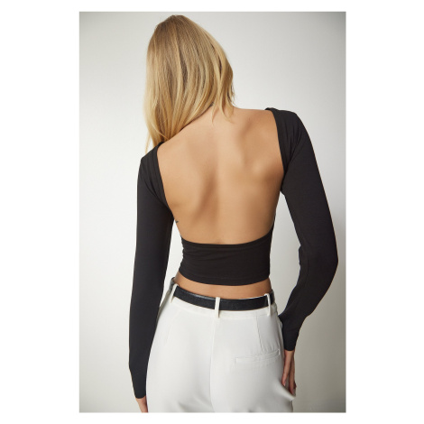 Happiness İstanbul Women's Black Open Back Knitted Crop Top