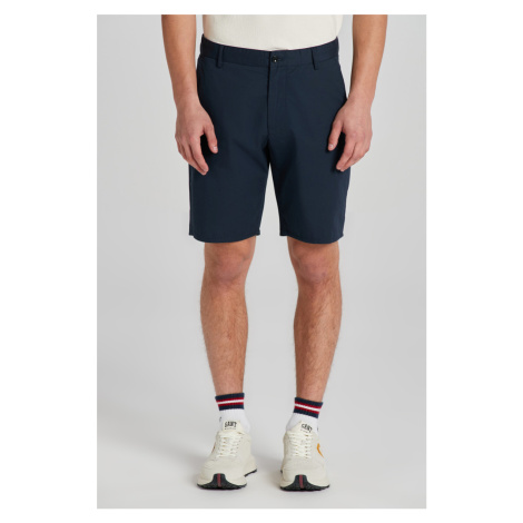 ŠORTKY GANT RELAXED SHORTS modrá