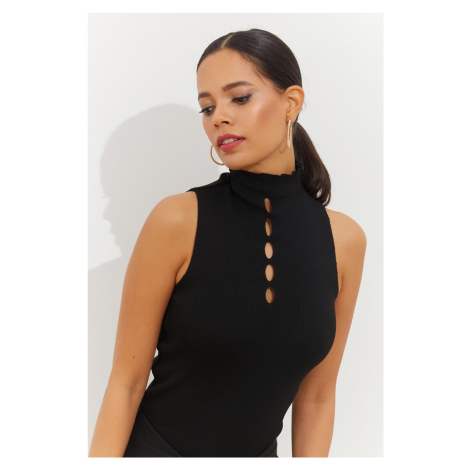 Cool & Sexy Women's Black Drop Front Sleeveless Knitwear Blouse YV112