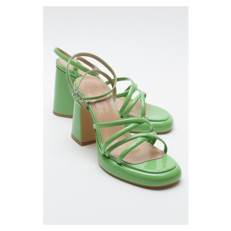 LuviShoes OPPE Zelené lakované kožené dámské boty na podpatku