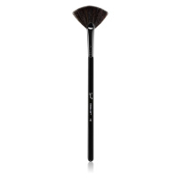 Sigma Beauty Face F42 Strobing Fan™ Brush štětec na rozjasňovač 1 ks
