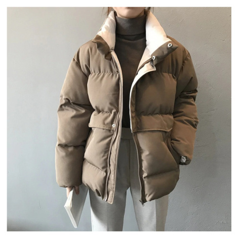 Zimní krátká bunda oversize stylová bunda s kapsami a podšívkou