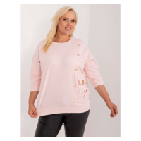 Světle růžová halenka plus size s aplikací