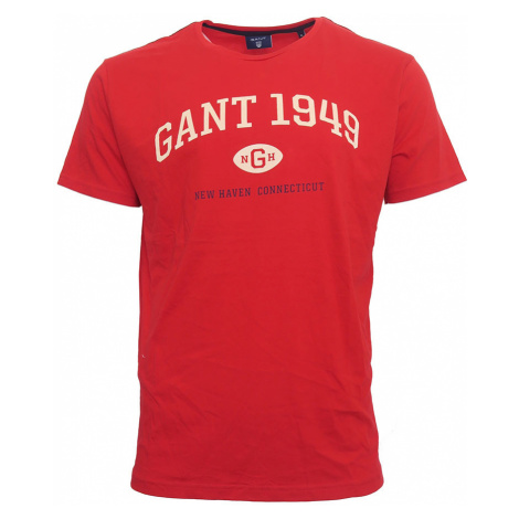 Červené tričko s bílým nápisem GANT