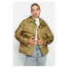 Trendyol Khaki nadrozměrný nafukovací kabát s kapucí Gold Snap Detailní vodoodpudivý nafukovací 