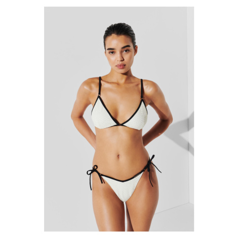 Plavky karl lagerfeld crochet cheeky tanga bottoms cannoli cream