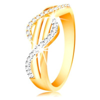 Zlatý prsten 585 - zirkonové vlnky ze žlutého a bílého zlata, rovné hladké pásy