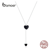 Stříbrný náhrdelník s přívěsky ve tvaru černých srdcí BSN095 LOAMOER