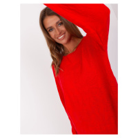 Červený klasický svetr s dlouhými rukávy