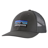 Kšiltovka Patagonia P-6 Logo LoPro Trucker Hat Barva: šedá