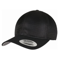 Kšiltovka // Flexfit 360° Omnimesh Cap black