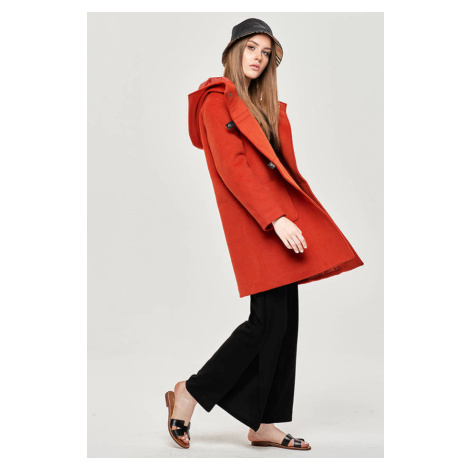 Krátký červený dámský kabát s kapucí (GSQ2311) Ann Gissy | Modio.cz