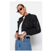 Trendyol černý oversize nepromokavý crop bomber bunda kabát