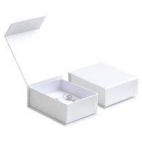 JK Box Bílá dárková krabička na soupravu šperků VG-6/AW