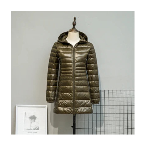 Dlouhá dámská péřová bunda – lehká, větruodolná, zimní s kapucí