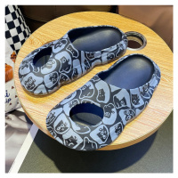 Vzorované gumové pantofle unisex s dírami
