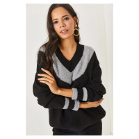 Olalook Black V-Neck Shimmer Detailed Soft Textured Knitwear Sweater