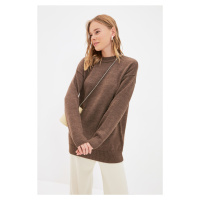 Trendyol hnědý pletený svetr s vysokým výstřihem