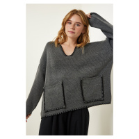 Happiness İstanbul Women's Anthracite Stitch Detailed Pocket Knitwear Sweater