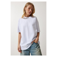 Happiness İstanbul Women's White Crew Neck Basic Oversize Knitted T-Shirt