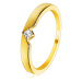 Zlatý prsten ze 14K zlata - s výřezem a vystupujícím čtvercovým zirkonem osazeným ve čtyřcípém k
