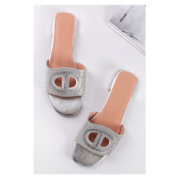 Stříbrné nízké pantofle s ozdobnými kamínky Tamy