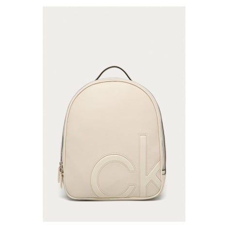 Dámské batohy Calvin Klein >>> vybírejte z 172 batohů Calvin Klein ZDE |  Modio.cz