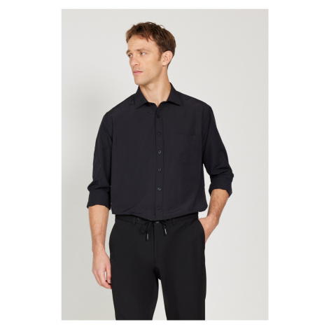 AC&Co / Altınyıldız Classics Pánská černá košile s klasickým límcem, snadno žehlitelná, pohodlný