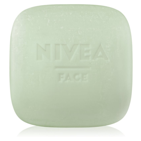 Nivea Magic Bar čistící peelingové mýdlo s extraktem ze zeleného čaje 75 g