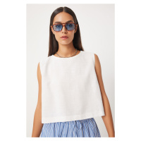 Happiness İstanbul Women's White Sleeveless Linen Blouse