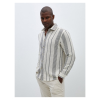 LC Waikiki Men's Regular Fit Long Sleeve Striped Shirt