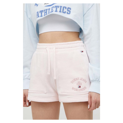 Bavlněné šortky Tommy Jeans růžová barva, s potiskem, high waist Tommy Hilfiger