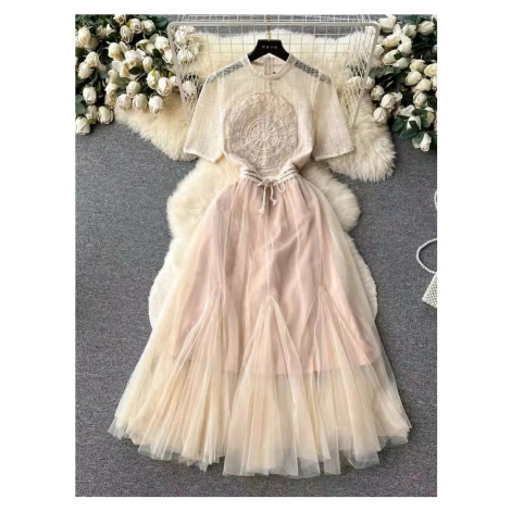 Áčkové šaty ve stylu vintage s výšivkami LINDA DGiia