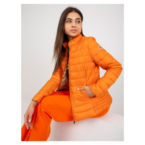 Oranžová prošívaná bunda bez kapuce Fashionhunters