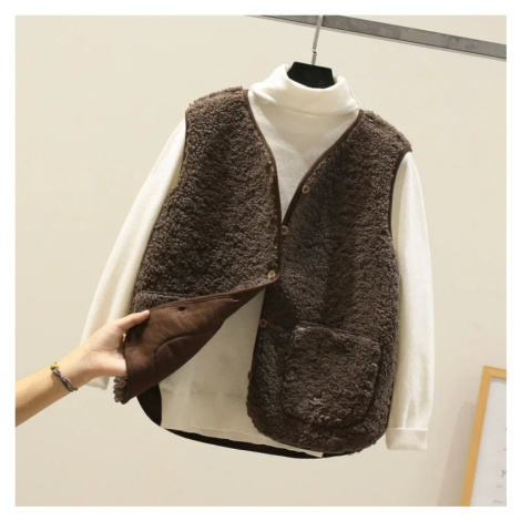 Dámská kožešinová vesta – zkrácený zimní model