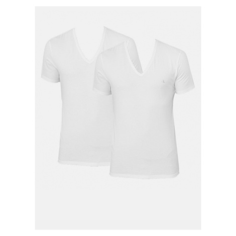 Sada dvou bílých pánských triček s véčkovým výstřihem Calvin Klein Jeans