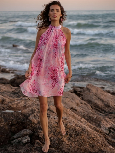 Letní šifonové šaty vynesete do restaurace u moře i na tancovačku