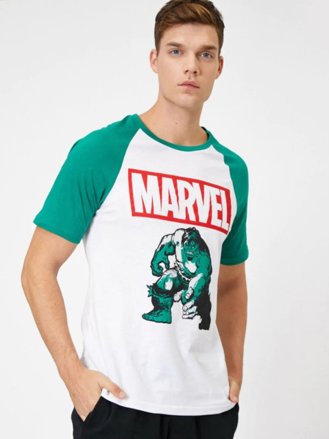 Marvel oblečení