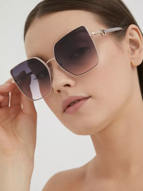 Dámské sluneční brýle 2023 >>> vybírejte z 684 brýlí ZDE | Modio.cz