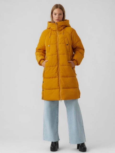 Dámské zimní kabáty s kapucí