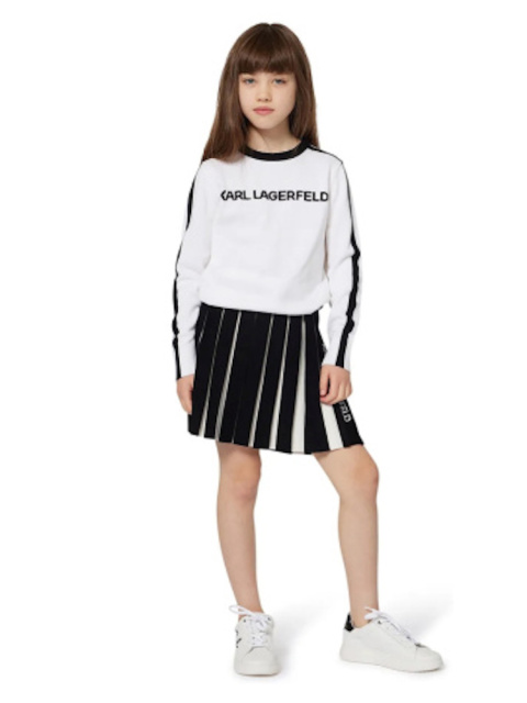 Dívčí áčkové sukně