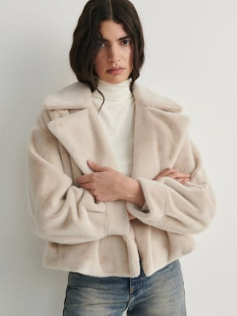 Levné chlupaté bundy