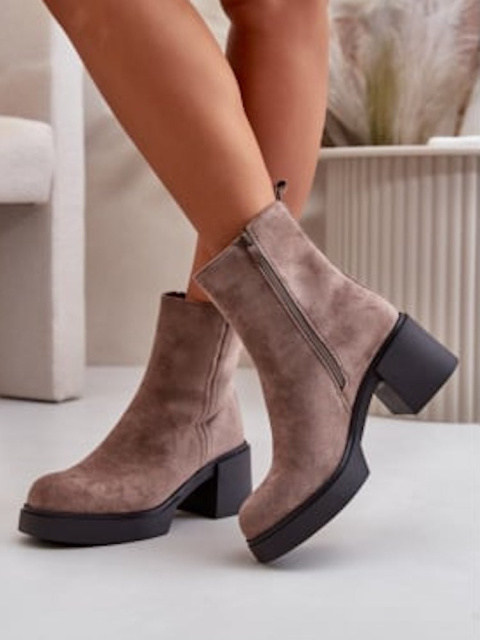 Dámské kotníkové semišové boty